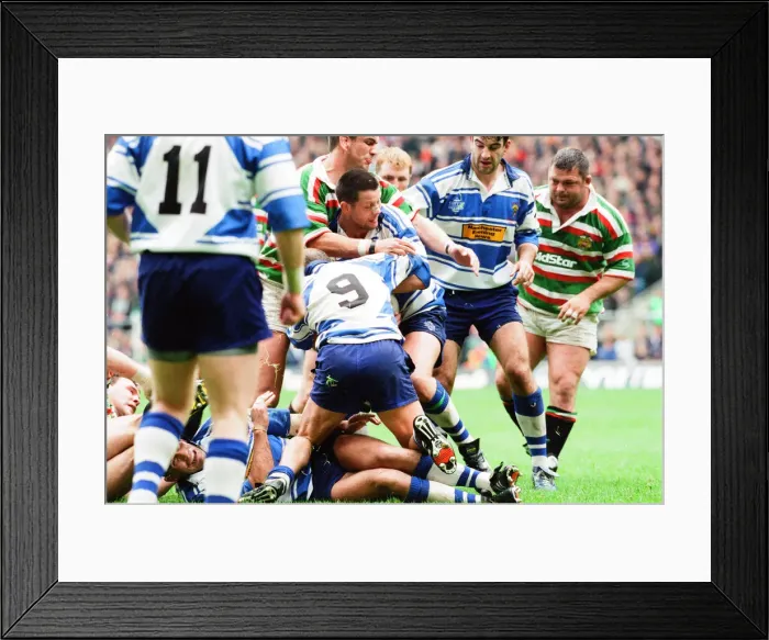 Framed Print : Leicester v Sale, The Pilkington Cup Final at Twickenham, Saturday 10th May 1997 Framed Print : Leicester v Sale, The Pilkington Cup Final at Twickenham, Saturday 10th May 1997
