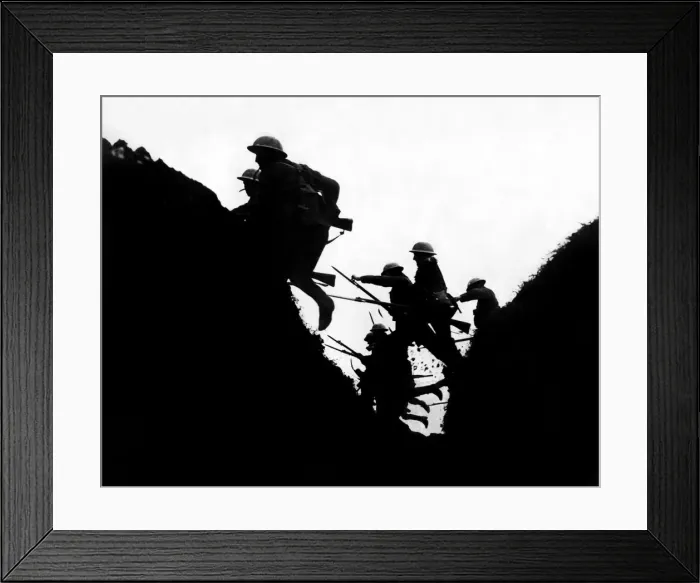 Framed Print : The Great War, ( First World War, WW1, World War One ). British soldiers go Framed Print : The Great War, ( First World War, WW1, World War One ). British soldiers go