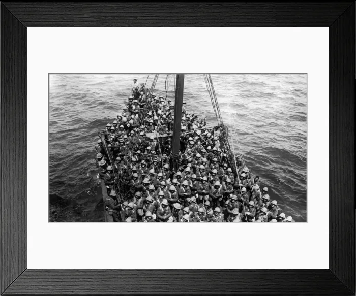 Framed Print : A boat carrying Lancashire Fusiliers, bound for the main landings at Helles