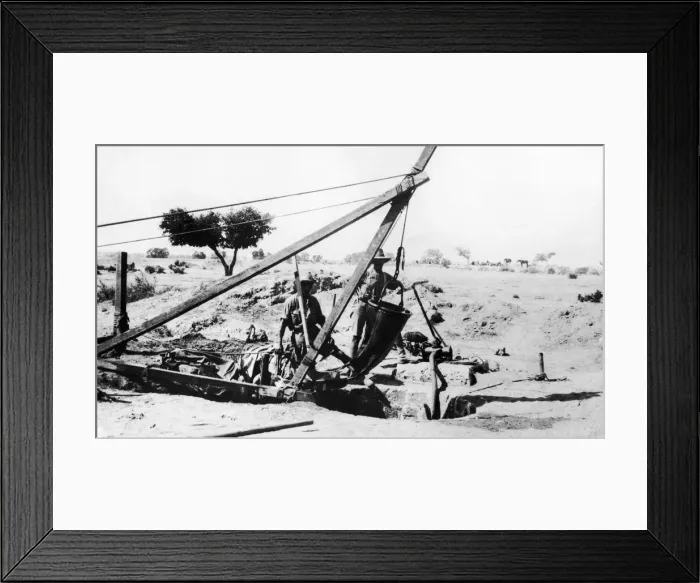Framed Print : ANZAC Engineers using special leather bucket for raising water from deep wells