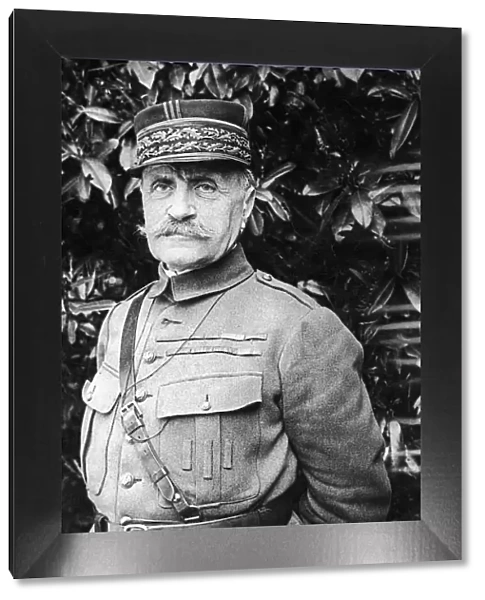 General Ferdinand Foch (2 October 1851 e 20 March 1929) seen here in 1918 prior to a