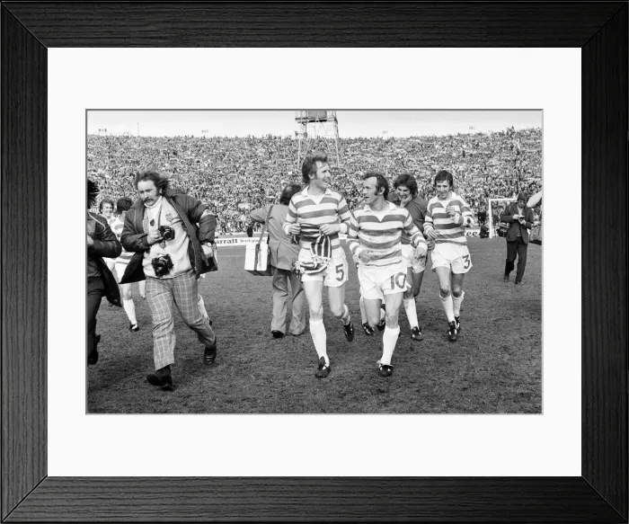 Framed Print : Celtic 3-1 Airdrie, Scottish FACup Final, Hampden Park, Glasgow, Scotland