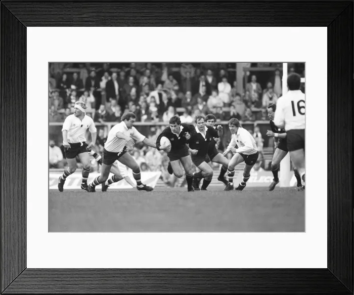 Framed Print : London Wasps v Bath, John Player Special Cup Final, match at Twickenham Framed Print : London Wasps v Bath, John Player Special Cup Final, match at Twickenham