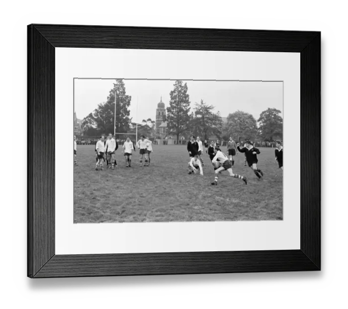 Framed Print : Warwick v London Wasps, Rugby Union match at Rugby School, Rugby, Warwickshire Framed Print : Warwick v London Wasps, Rugby Union match at Rugby School, Rugby, Warwickshire