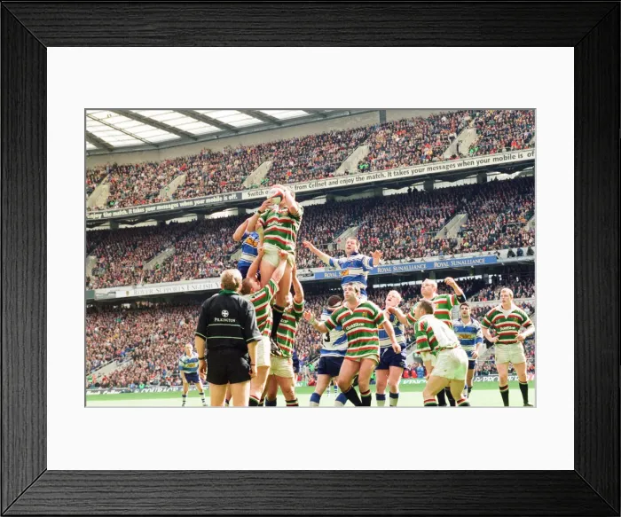 Framed Print : Leicester v Sale, The Pilkington Cup Final at Twickenham, Saturday 10th May 1997 Framed Print : Leicester v Sale, The Pilkington Cup Final at Twickenham, Saturday 10th May 1997
