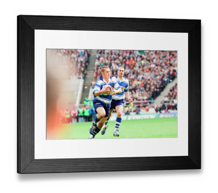 Framed Print : Leicester v Sale, The Pilkington Cup Final at Twickenham, Saturday 10th May 1997 Framed Print : Leicester v Sale, The Pilkington Cup Final at Twickenham, Saturday 10th May 1997