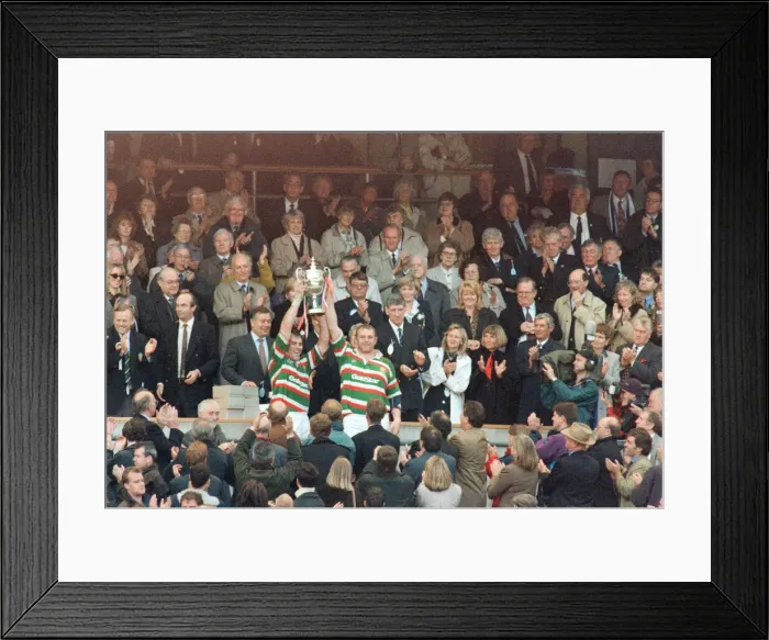 Framed Print : Leicester v Sale, The Pilkington Cup Final at Twickenham, Saturday 10th May 1997 Framed Print : Leicester v Sale, The Pilkington Cup Final at Twickenham, Saturday 10th May 1997