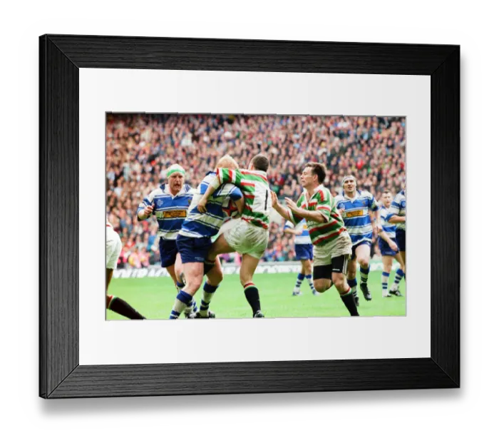 Framed Print : Leicester v Sale, The Pilkington Cup Final at Twickenham, Saturday 10th May 1997 Framed Print : Leicester v Sale, The Pilkington Cup Final at Twickenham, Saturday 10th May 1997