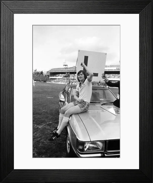 Framed Print : Southampton v Queens Park Rangers, Mike Channon Testimonial at The Dell Framed Print : Southampton v Queens Park Rangers, Mike Channon Testimonial at The Dell