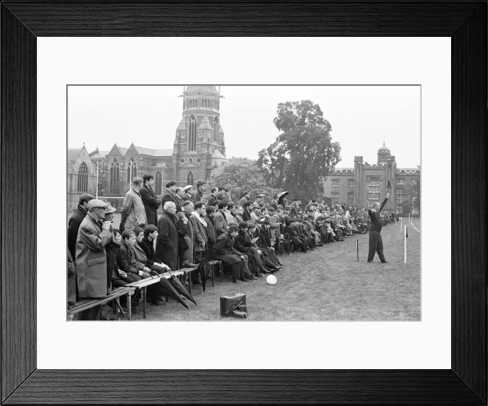 Framed Print : Warwick v London Wasps, Rugby Union match at Rugby School, Rugby, Warwickshire Framed Print : Warwick v London Wasps, Rugby Union match at Rugby School, Rugby, Warwickshire