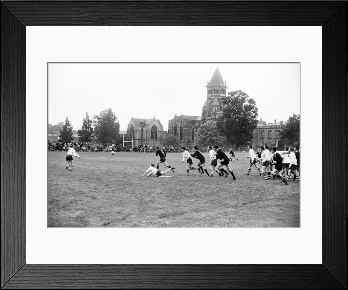 Framed Print : Warwick v London Wasps, Rugby Union match at Rugby School, Rugby, Warwickshire Framed Print : Warwick v London Wasps, Rugby Union match at Rugby School, Rugby, Warwickshire