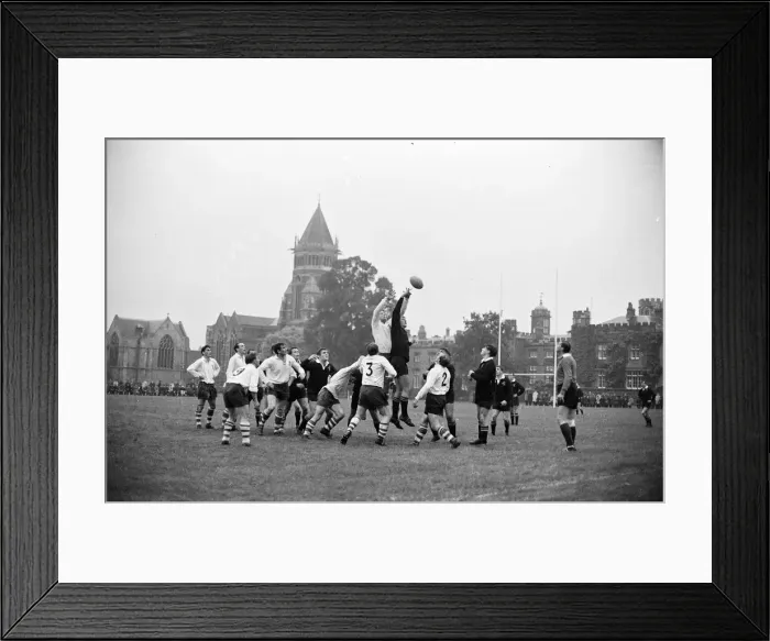 Framed Print : Warwick v London Wasps, Rugby Union match at Rugby School, Rugby, Warwickshire