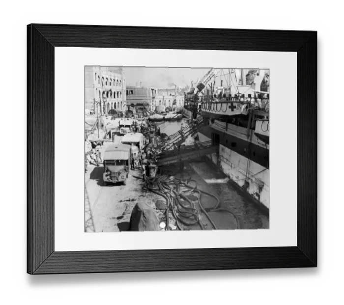Framed Print : The hospital carrier ship St David arrives in Malta bearing casuaties of the conflict in Framed Print : The hospital carrier ship St David arrives in Malta bearing casuaties of the conflict in