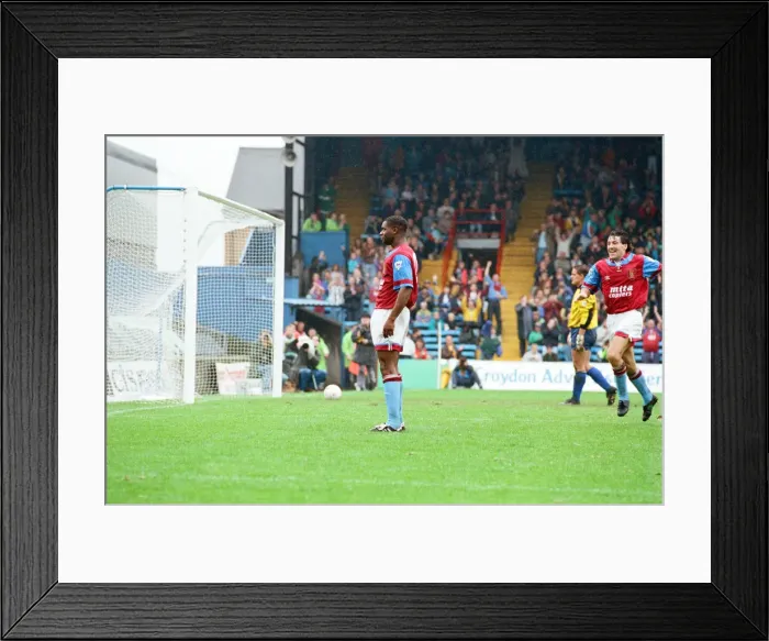 Framed Print : Wimbledon 2-3 Aston Villa, league match at Plough Lane, Saturday 3rd October 1992 Framed Print : Wimbledon 2-3 Aston Villa, league match at Plough Lane, Saturday 3rd October 1992