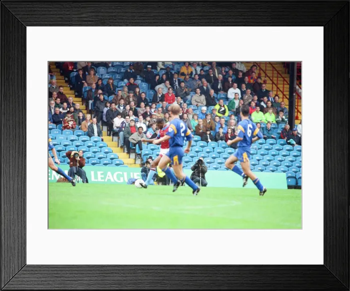 Framed Print : Wimbledon 2-3 Aston Villa, league match at Plough Lane, Saturday 3rd October 1992 Framed Print : Wimbledon 2-3 Aston Villa, league match at Plough Lane, Saturday 3rd October 1992