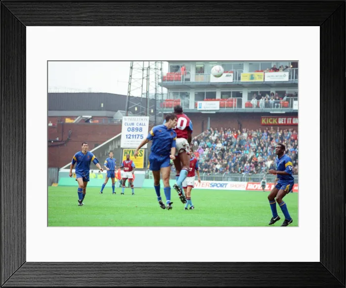Framed Print : Wimbledon 2-3 Aston Villa, league match at Plough Lane, Saturday 3rd October 1992 Framed Print : Wimbledon 2-3 Aston Villa, league match at Plough Lane, Saturday 3rd October 1992