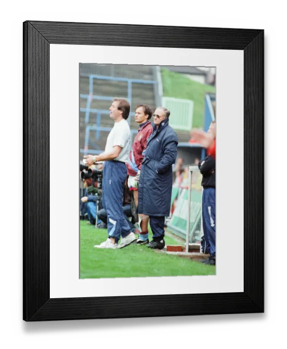Framed Print : Wimbledon 2-3 Aston Villa, league match at Plough Lane, Saturday 3rd October 1992 Framed Print : Wimbledon 2-3 Aston Villa, league match at Plough Lane, Saturday 3rd October 1992