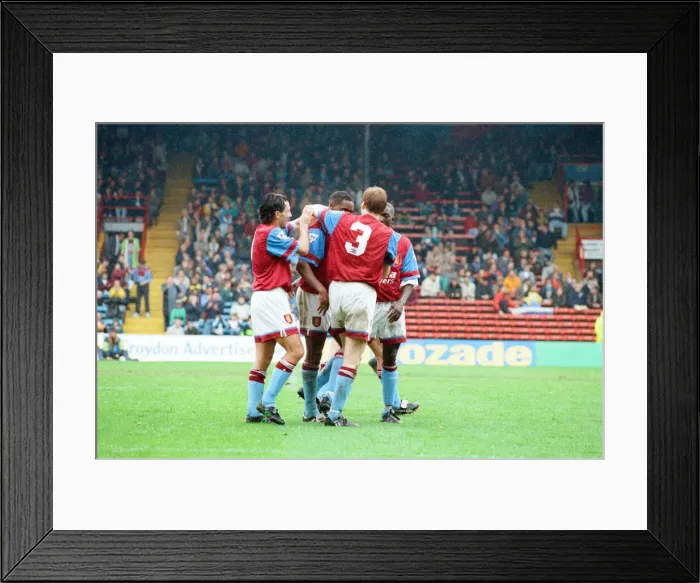 Framed Print : Wimbledon 2-3 Aston Villa, league match at Plough Lane, Saturday 3rd October 1992 Framed Print : Wimbledon 2-3 Aston Villa, league match at Plough Lane, Saturday 3rd October 1992