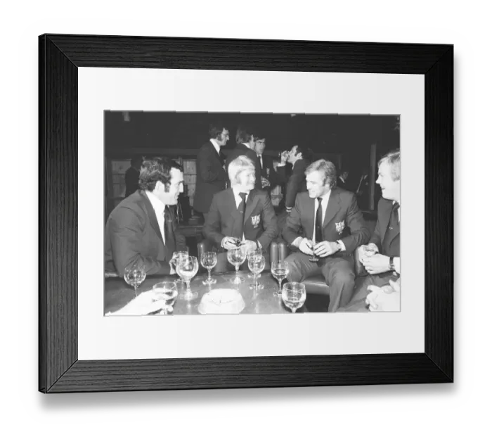 Framed Print : Phil Bennett at the International Sports Writers Club in Great Russell Street