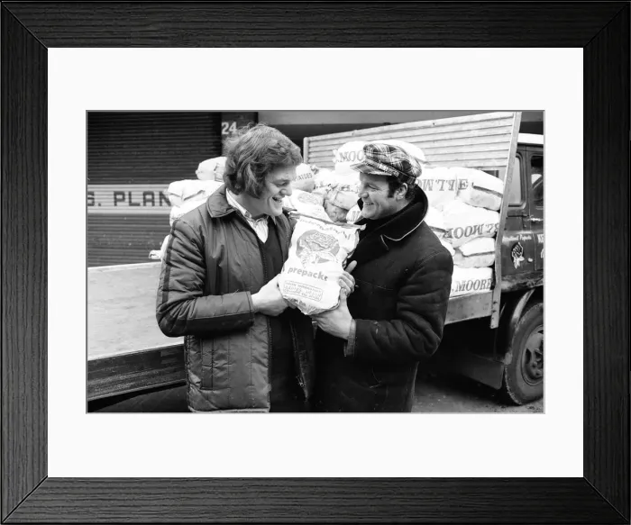 Framed Print : Fran Cotton, Englands newly appointed Captain seen he helping his Coventry team mate Framed Print : Fran Cotton, Englands newly appointed Captain seen he helping his Coventry team mate
