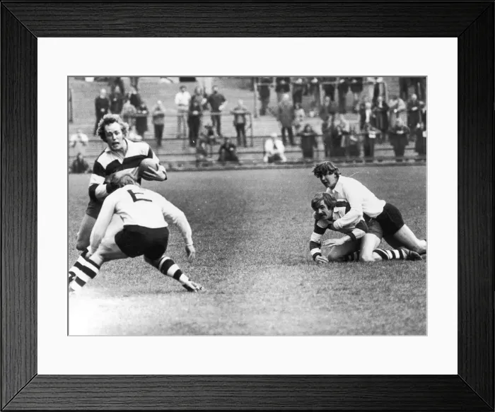 Framed Print : David Duckham in action for Coventry in the Club Competition Final Match against Bristol Framed Print : David Duckham in action for Coventry in the Club Competition Final Match against Bristol