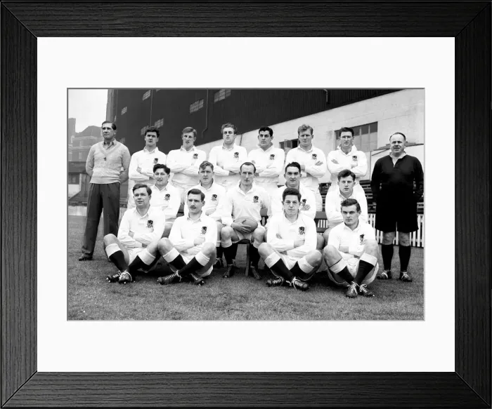 Framed Print : The English Team pose for a team photograph during the 1955 Five Nations Championship Framed Print : The English Team pose for a team photograph during the 1955 Five Nations Championship