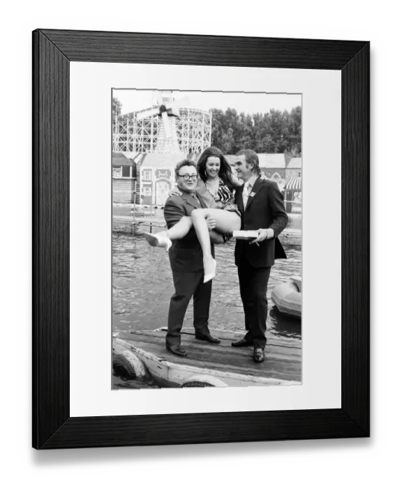 Framed Print : Variety Club Star Gala at Battersea Park Festival Gardens, 12th April 1971 Framed Print : Variety Club Star Gala at Battersea Park Festival Gardens, 12th April 1971