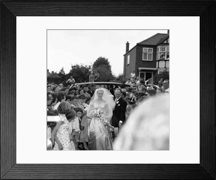 Framed Print : Shirley Eaton, TV and Film Actress aged 21, wedding to Colin Lenton Rowe aged 27 Framed Print : Shirley Eaton, TV and Film Actress aged 21, wedding to Colin Lenton Rowe aged 27