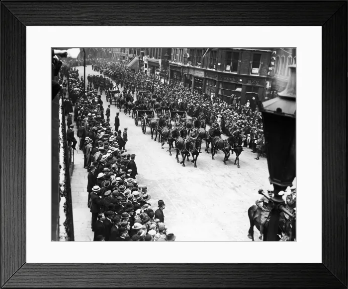 Framed Print : Members of the Royal Artillery along with members of British Framed Print : Members of the Royal Artillery along with members of British