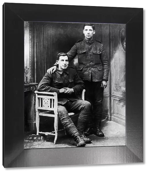 Riflemen Butterworth and Webb of the 1st Battallion Rifle Brigade circa 1914