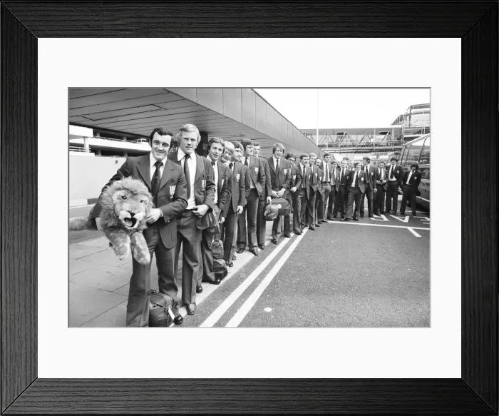 Framed Print : British Lions seen here at Heathrow Airport on their way to New Zealand 10th May 1977 Framed Print : British Lions seen here at Heathrow Airport on their way to New Zealand 10th May 1977