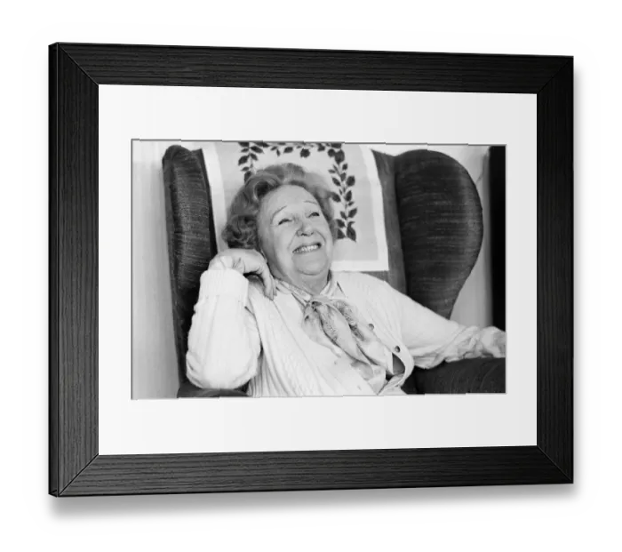 Framed Print : Doris Hare MBE, December 1971. Doris Hare stars as Stan Butlers widowed mother