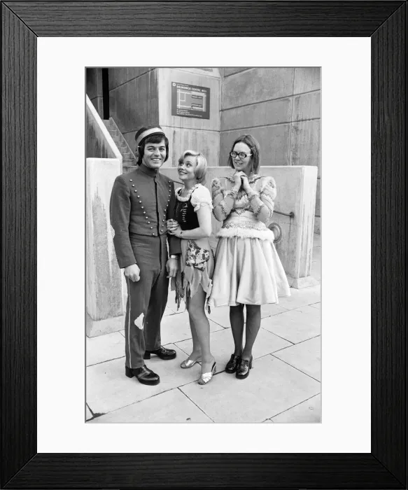 Framed Print : Celebrity Panto Stars, appearing in Cinderella at the Granada East Ham, December 1973