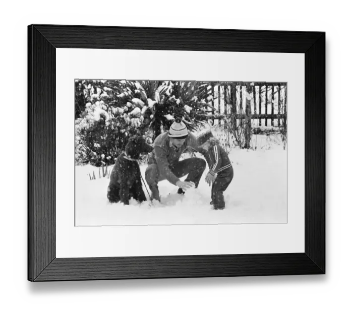 Framed Print : Terry Yorath, Coventry City Football Player, pictured at home, 26th January 1979