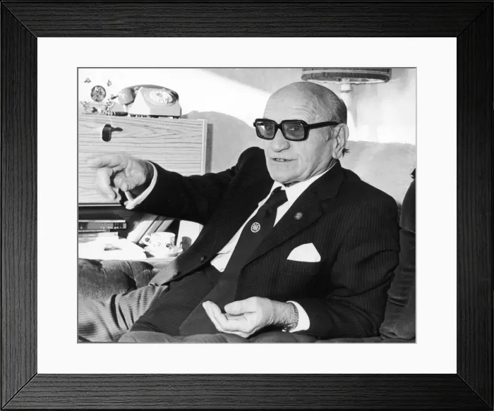 Framed Print : Len Tasker disabilities campaigner and sportsman seen here at his Coventry home Framed Print : Len Tasker disabilities campaigner and sportsman seen here at his Coventry home
