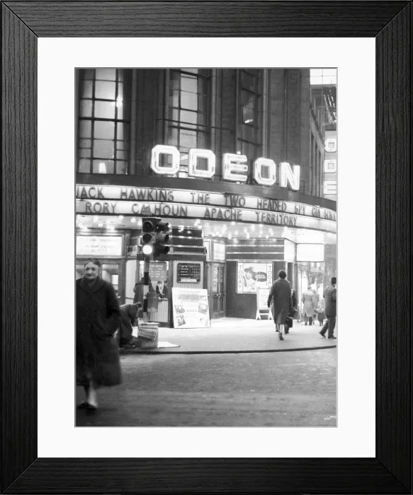 Framed Print : Odeon Cinema, Glasgow, Scotland, 24th January 1959 Framed Print : Odeon Cinema, Glasgow, Scotland, 24th January 1959