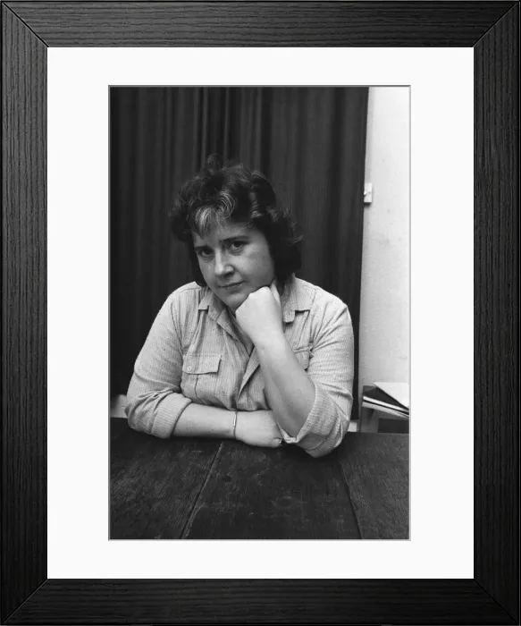Framed Print : Val McDermid, Sunday People Journalist, 4th February 1981. House Sale Story Framed Print : Val McDermid, Sunday People Journalist, 4th February 1981. House Sale Story