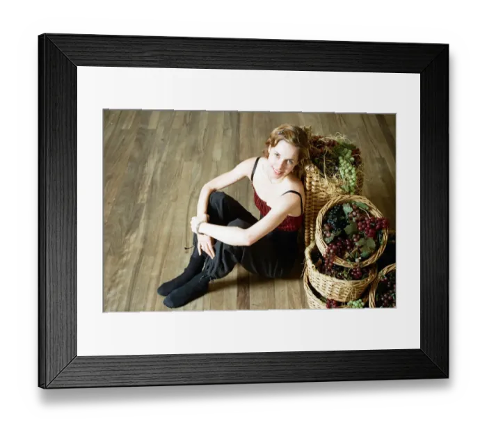 Framed Print : Darcey Bussell, a principal ballerina with the Royal Ballet Framed Print : Darcey Bussell, a principal ballerina with the Royal Ballet