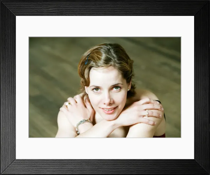 Framed Print : Darcey Bussell, a principal ballerina with the Royal Ballet Framed Print : Darcey Bussell, a principal ballerina with the Royal Ballet