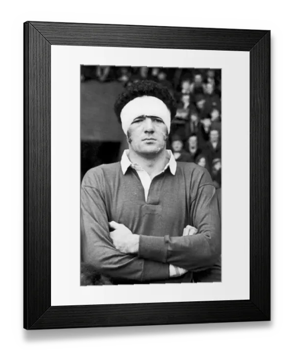 Framed Print : Rugby - Mervyn Davies - Wales and London Welsh - February 1971