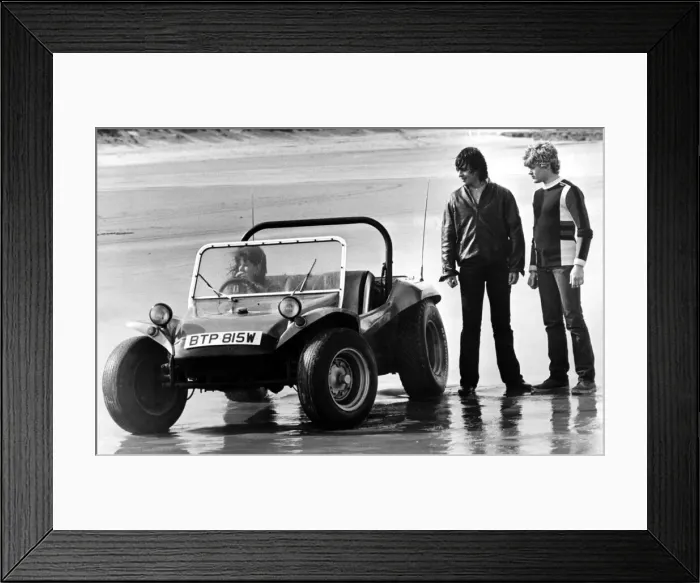 Framed Print : Television programme - Scenes being filmed on the beach at Bamburgh for the Tyne Tees Framed Print : Television programme - Scenes being filmed on the beach at Bamburgh for the Tyne Tees