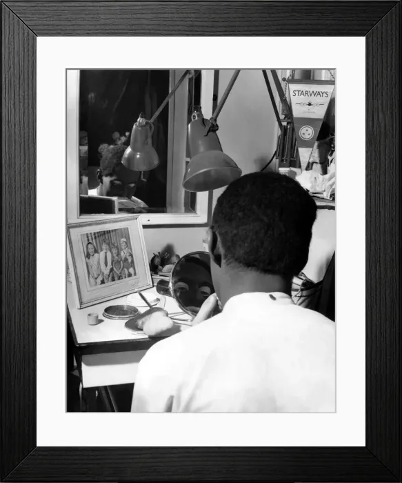 Framed Print : Television programme - The Black and White Minstrel Show filmed at the Victoria Palace in