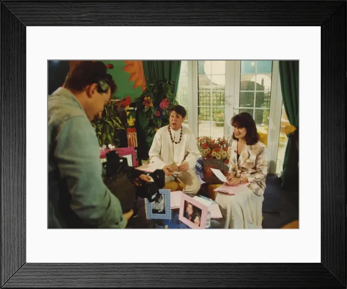 Framed Print : Television programme - The Big Breakfast 15 June 1994 circa - Presenters Mark Little Framed Print : Television programme - The Big Breakfast 15 June 1994 circa - Presenters Mark Little