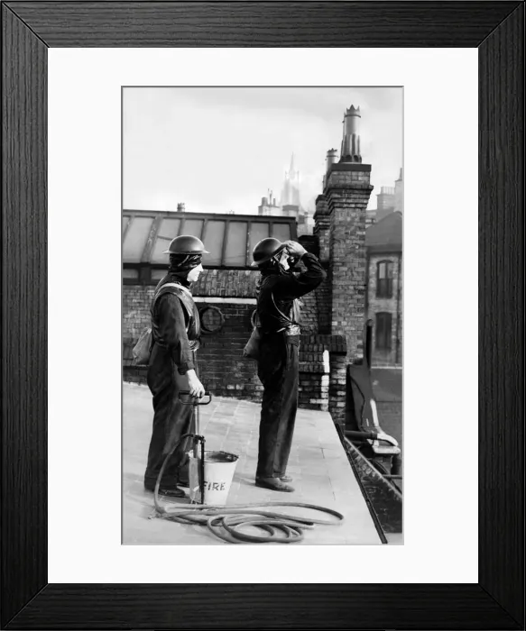 Framed Print : By 1941 many Newcastle firms, like this one on City Road