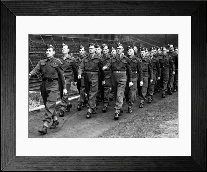 Framed Print : Northumberland Home Guard units attend a St Georges Day service at St James Framed Print : Northumberland Home Guard units attend a St Georges Day service at St James