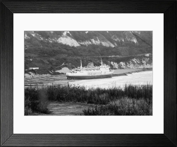 Framed Print : The 1987 Great Storm occurred on the night of 15?16th October 1987 Framed Print : The 1987 Great Storm occurred on the night of 15?16th October 1987