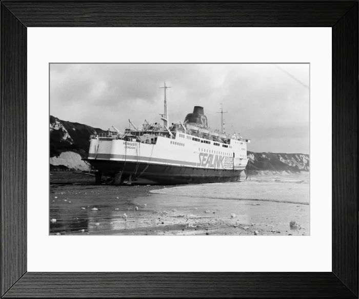 Framed Print : The 1987 Great Storm occurred on the night of 15?16th October 1987 Framed Print : The 1987 Great Storm occurred on the night of 15?16th October 1987
