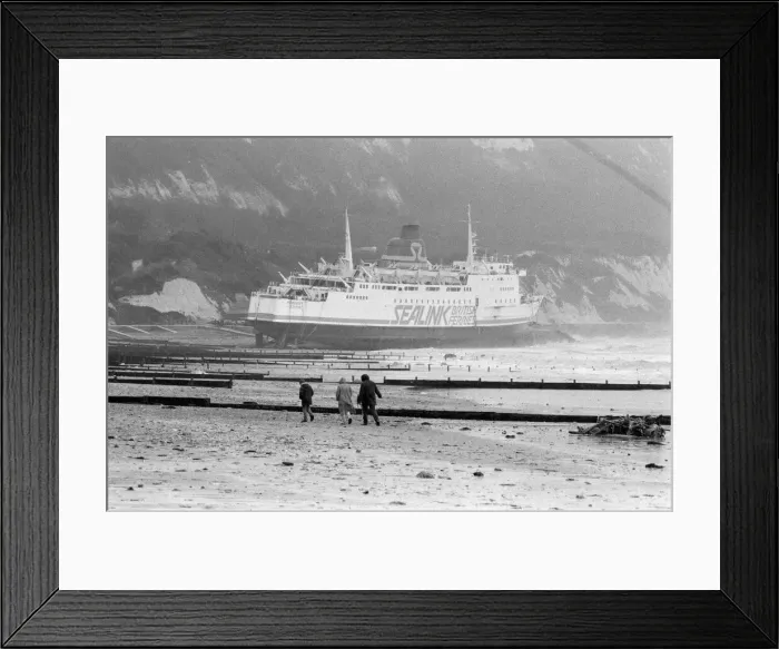 Framed Print : The 1987 Great Storm occurred on the night of 15?16th October 1987 Framed Print : The 1987 Great Storm occurred on the night of 15?16th October 1987
