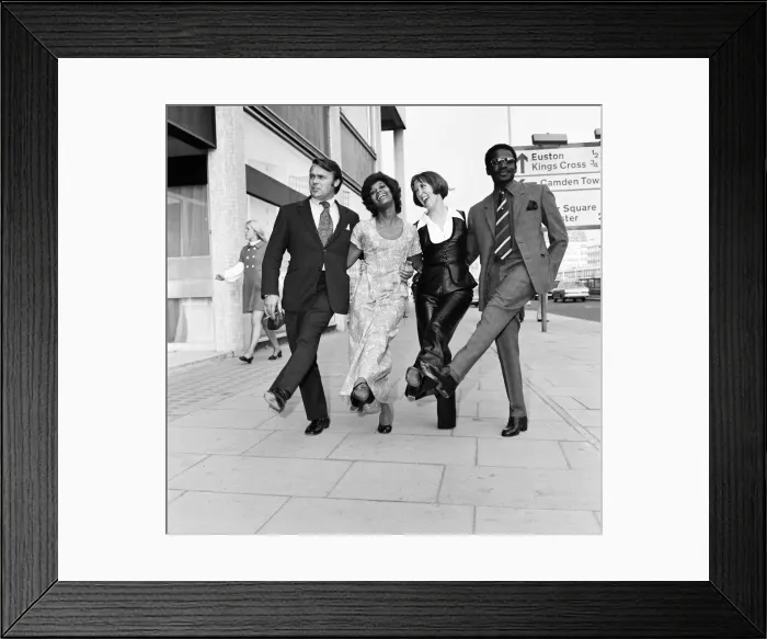 Framed Print : Love Thy Neighbour, cast members of British sitcom, produced by Thames Television for Framed Print : Love Thy Neighbour, cast members of British sitcom, produced by Thames Television for
