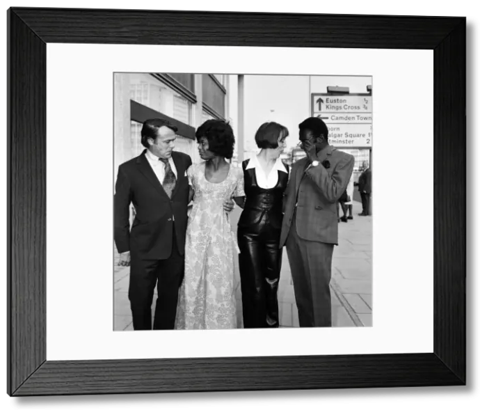 Framed Print : Love Thy Neighbour, cast members of British sitcom, produced by Thames Television for Framed Print : Love Thy Neighbour, cast members of British sitcom, produced by Thames Television for
